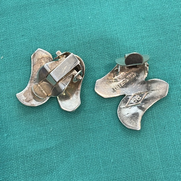 🩶🤍 Vintage Siam Dancing Goddess Solid Sterling Silver Clip Earrings - Picture 4 of 5